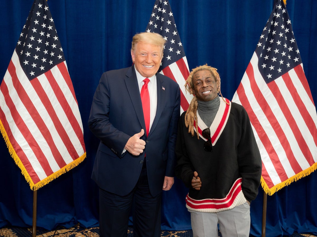 Lil Wayne gives thumbs up alongside Trump in photo of support after discussing plan for Black Americans | The Independent