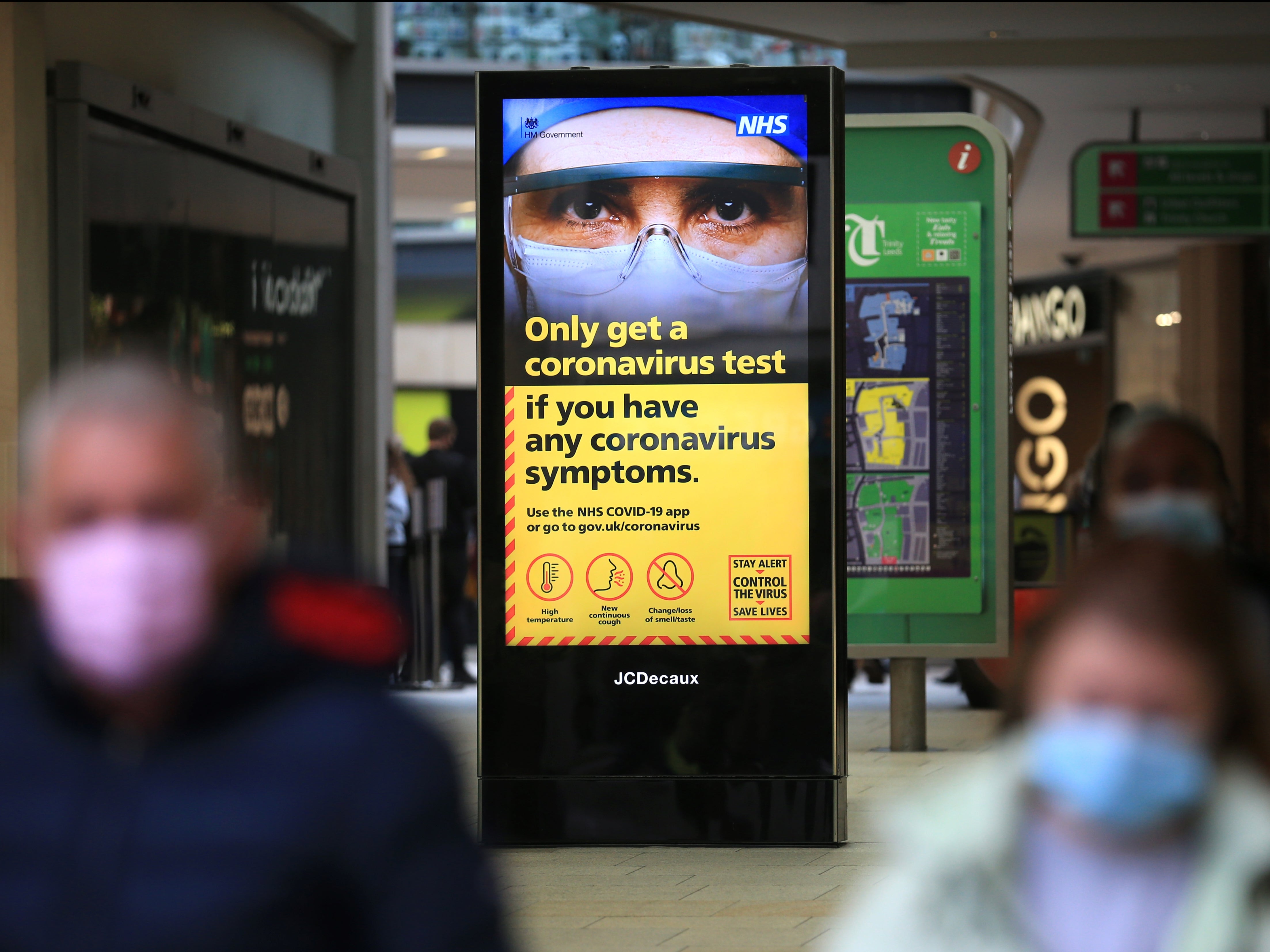 Boris Johnson considering second national lockdown - live