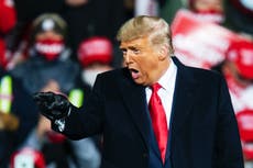 Obama attacks Trump record as he campaigns for Biden