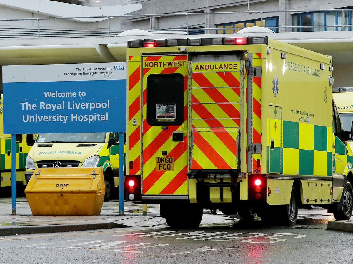 Don&rsquo;t ease lockdown until the NHS can cope, hospital bosses warn