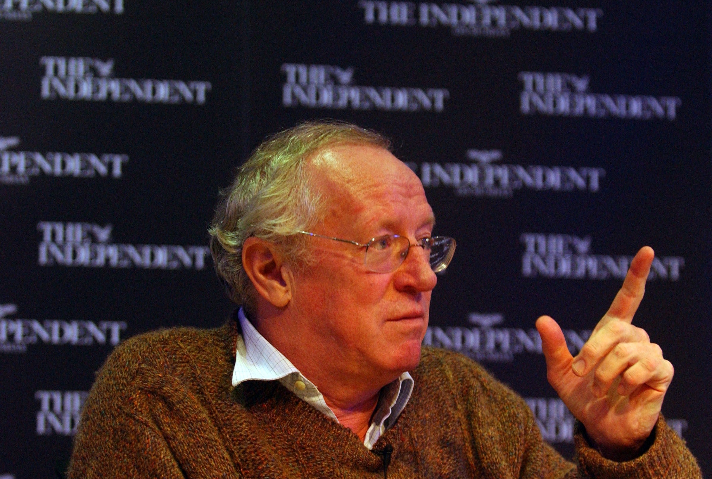 <p>Robert Fisk back in 2005</p>