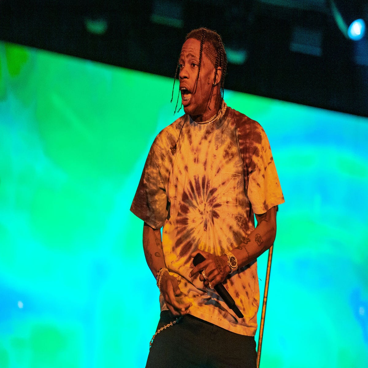 Travis Scott deletes his Instagram account after he is trolled