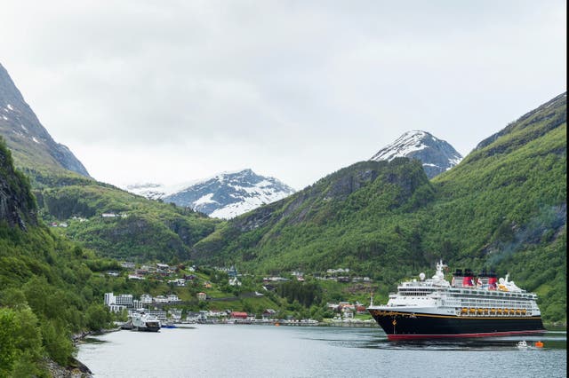 <p>Lock in a week in the Norwegian fjords for under £600</p>