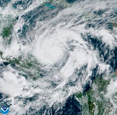 Powerful Hurricane Eta threatens flooding in Central America