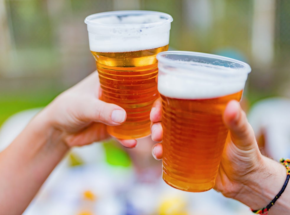 Government U-turn on takeaway alcohol: Can you get pub pints from ...