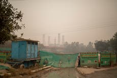 In India, polluted air spells trouble for virus patients
