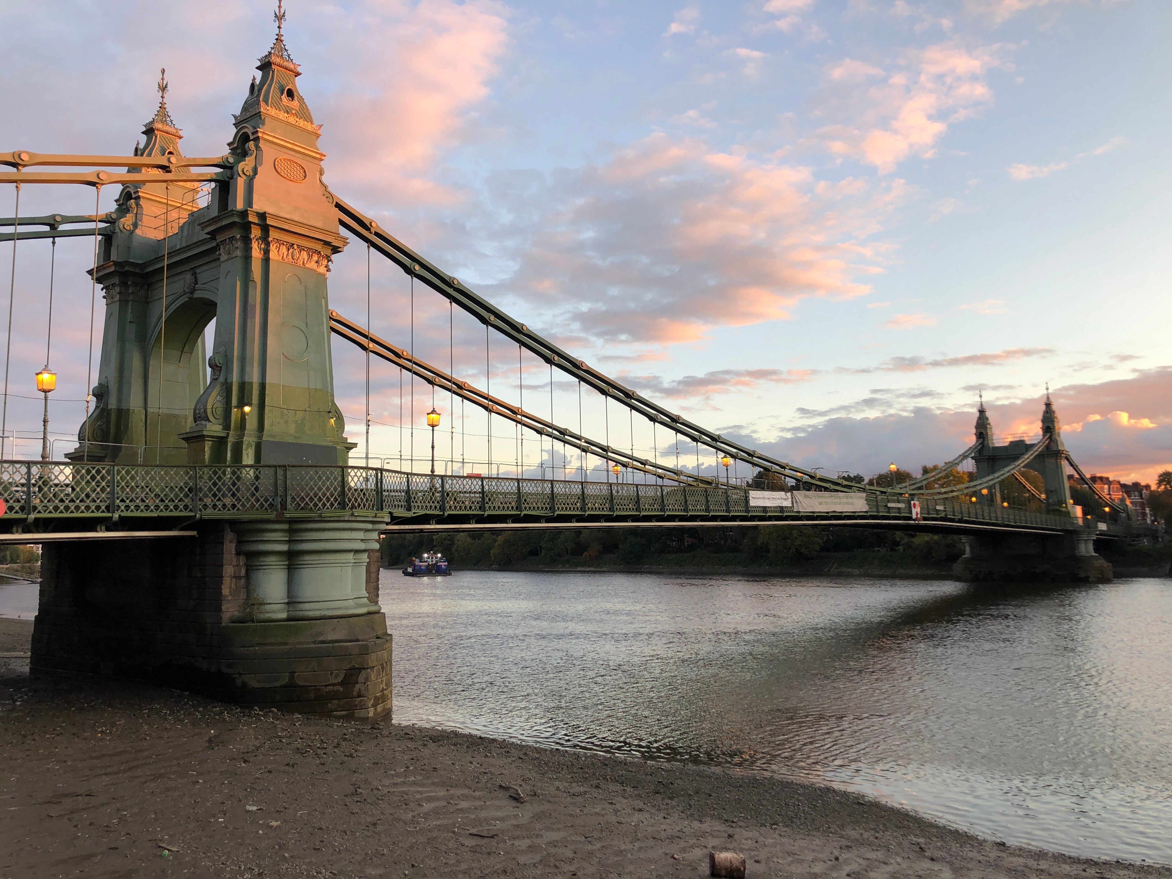 Cross purpose: Hammersmith Bridge in west London
