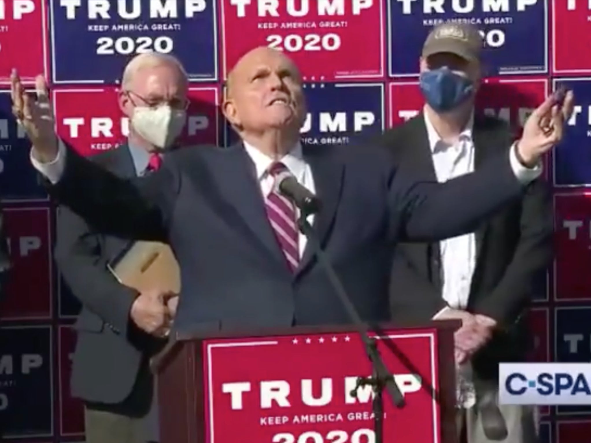 Abogados de la campaña de Donald Trump renuncian y Rudy ...