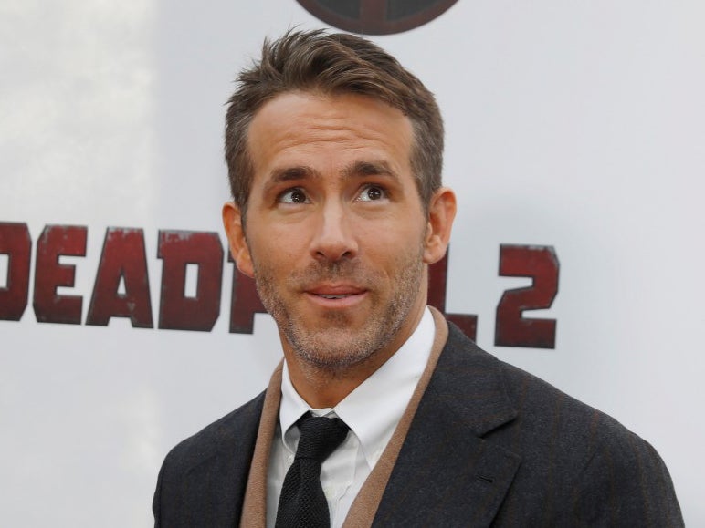Ryan Reynolds is hoping to complete a takeover of Wrexham