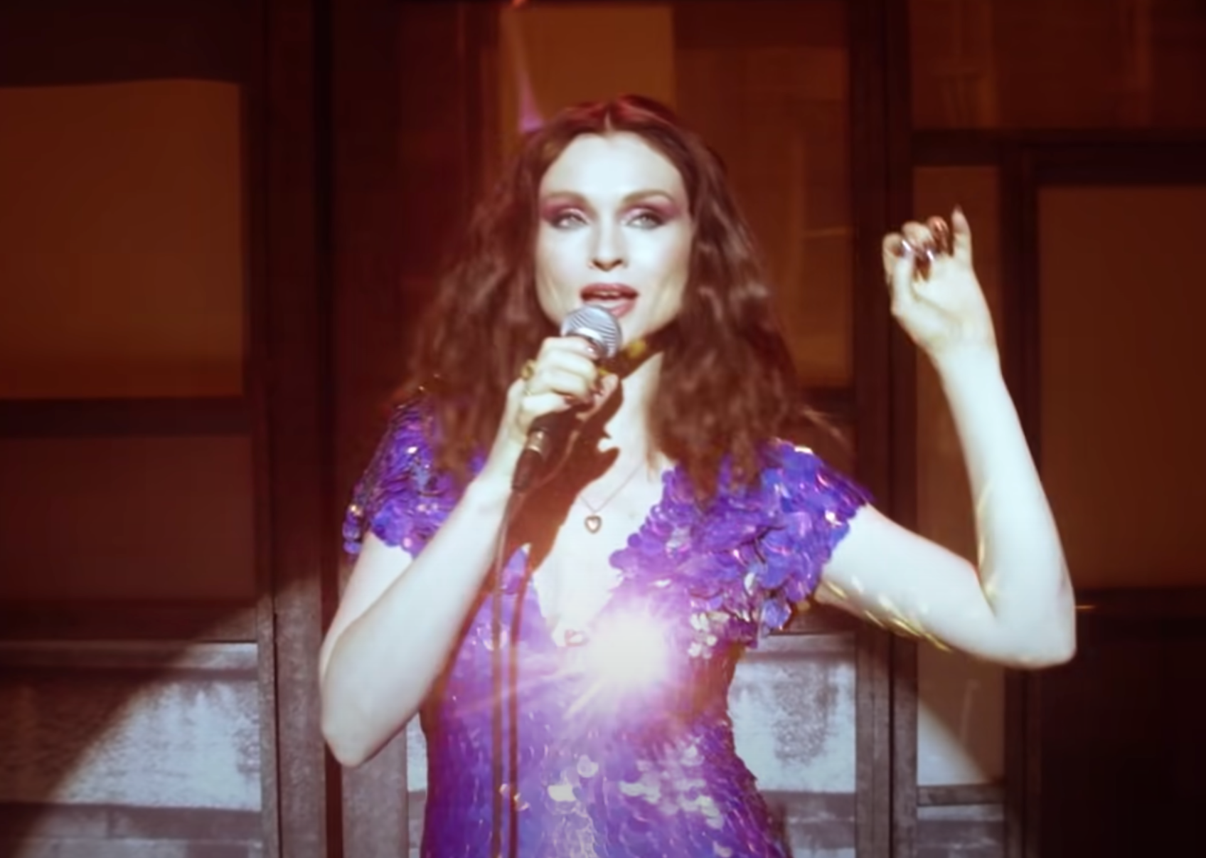 Sophie Ellis=Bextor in her video for ‘Crying at the Discotheque’