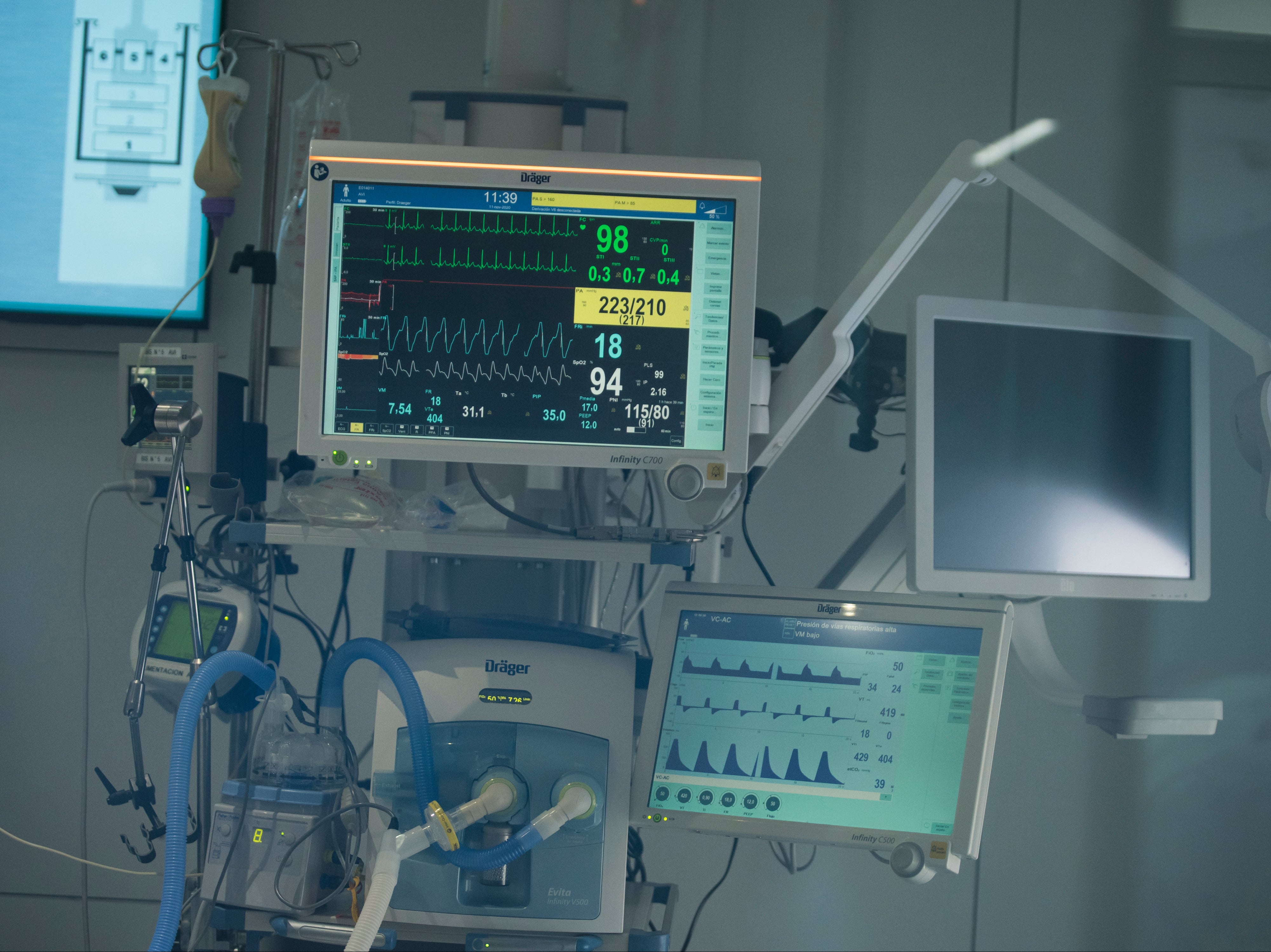 UK coronavirus death toll passes 50,000