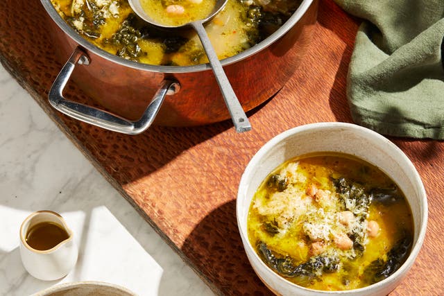 <p>A Tuscan soup with sourdough and olive oil</p>