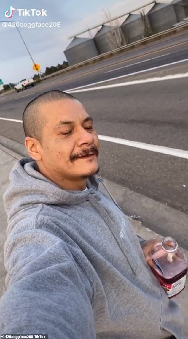 <p>Nathan “Doggface” Apodaca compra su propia casa después de volverse viral en un video de TikTok.</p>