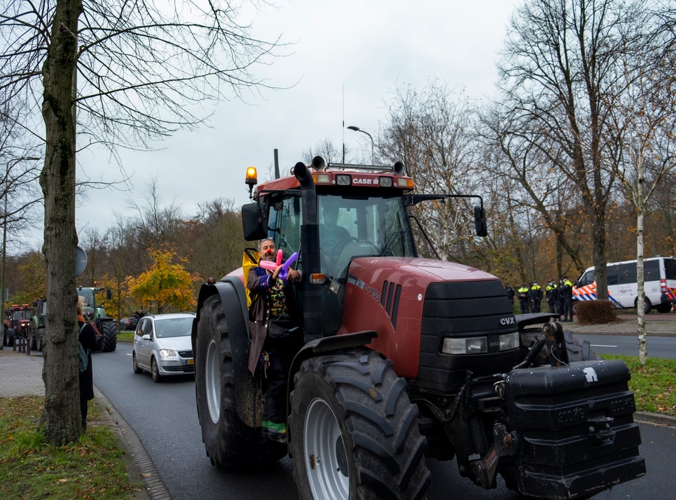 Dutch Farmers Protest Reining In Nitrogen Oxide Emissions Dutch Farmers