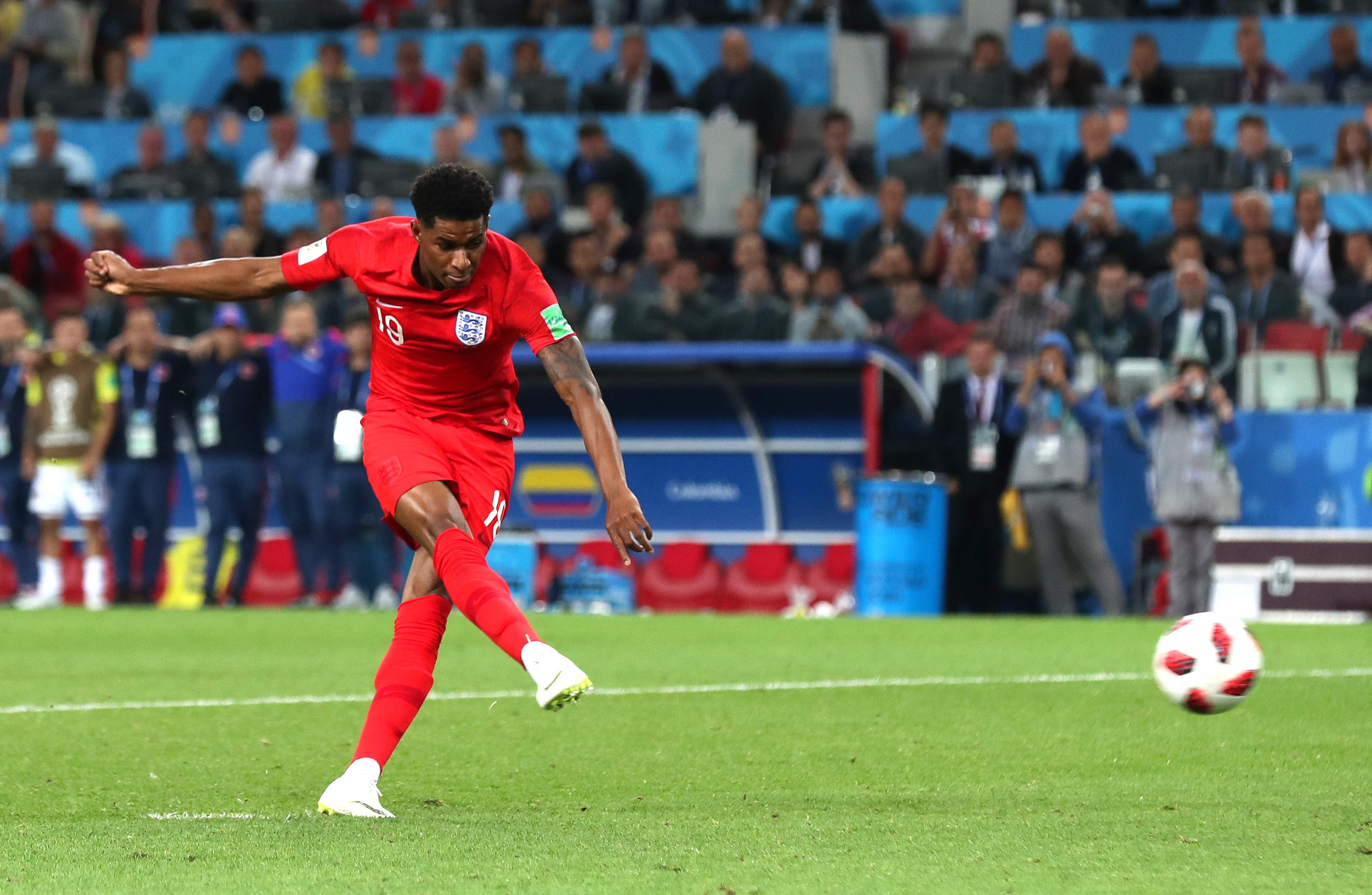 Marcus Rashford fires home his penalty