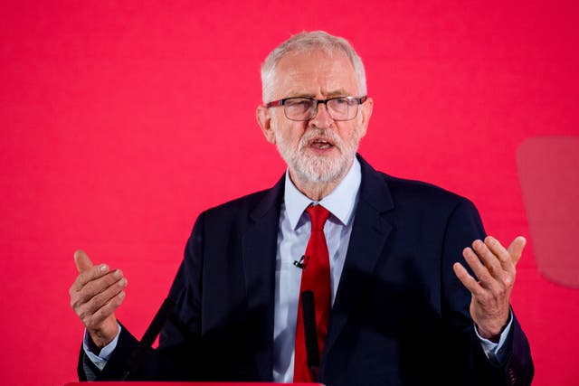 <p>Jeremy Corbyn to be readmitted to Labour Party</p>