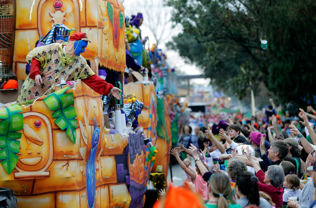 New Orleans: Coronavirus nixes Mardi Gras-season parades Parades ...