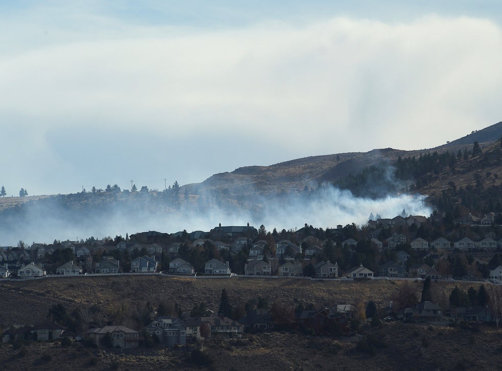 Wildfire destroys multiple Reno homes; hundreds threatened blaze Homes