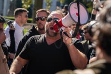 Alex Jones leads Trump supporters into Georgia capitol building