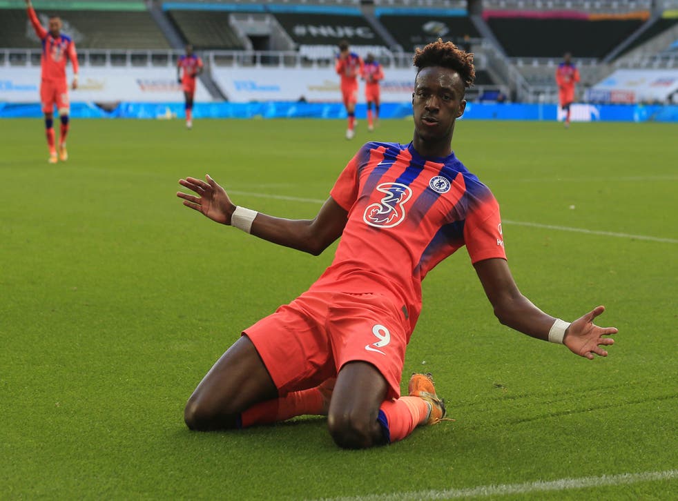 <p>Tammy Abraham marcó por tercer encuentro consecutivo con los Blues</p>
