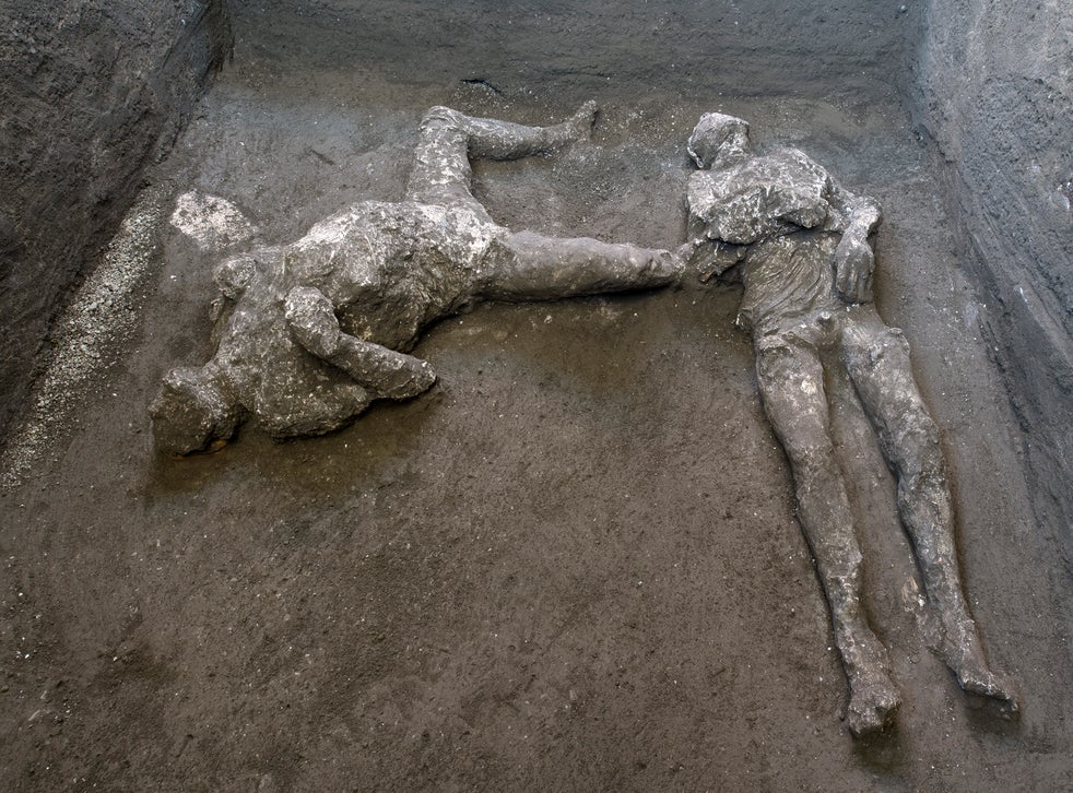 <p>ITALIA-POMPEYA CADAVERES ANTIGUOS.</p>