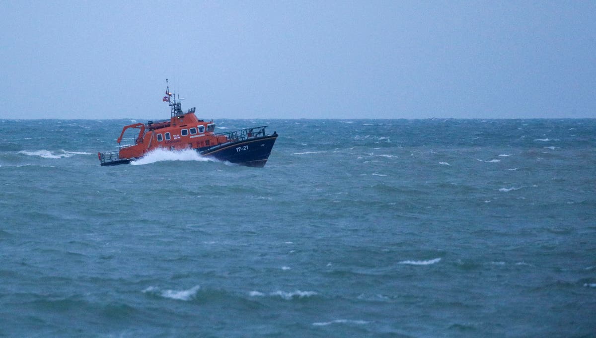 Missing fishermen: Search off Sussex coast to resume