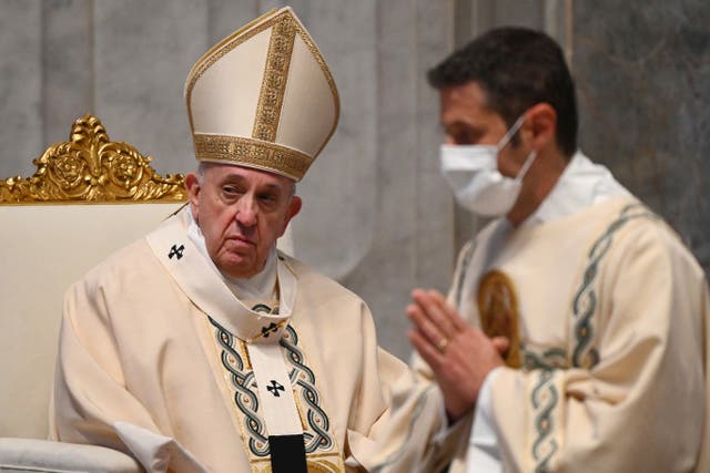 <p>El papa Francisco celebra una misa en la basílica de San Pedro, en Roma, el 22 de noviembre de 2020.</p>