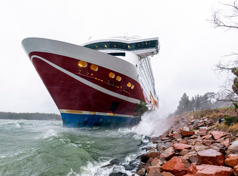 FINLANDIA BUQUE