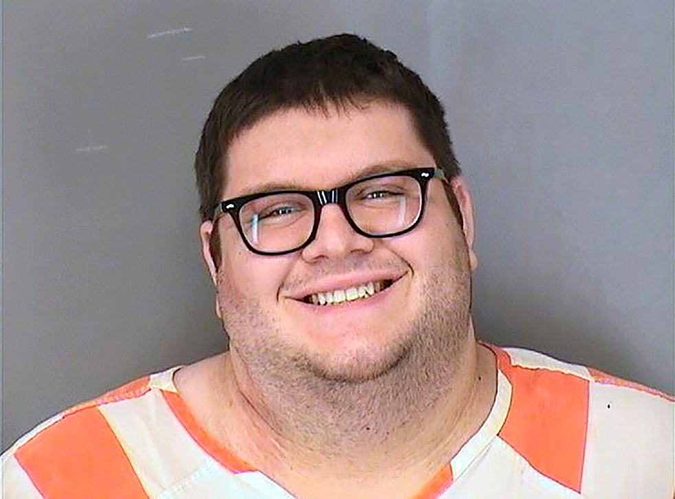 <p>Foto de Roberto Carlos Silva proporcionada por la policía del condado Sarpy, detenido tras un ataque a un restaurante en Nebraska que dejó dos muertos, el 22 de noviembre de 2020.</p>
