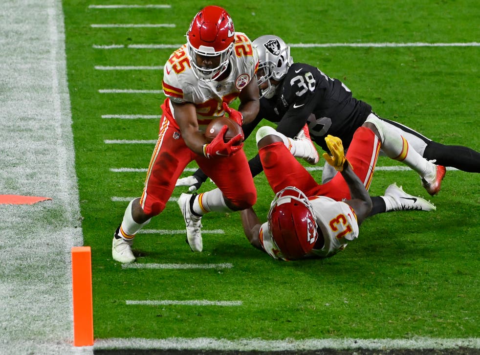 CHIEFS-RAIDERS