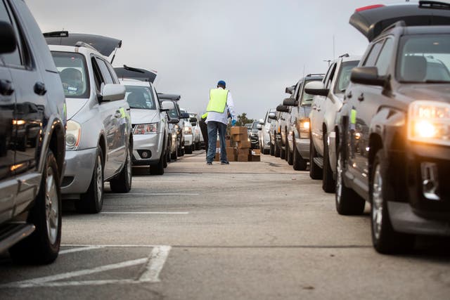 Cars line up for food in Arlington, Texas