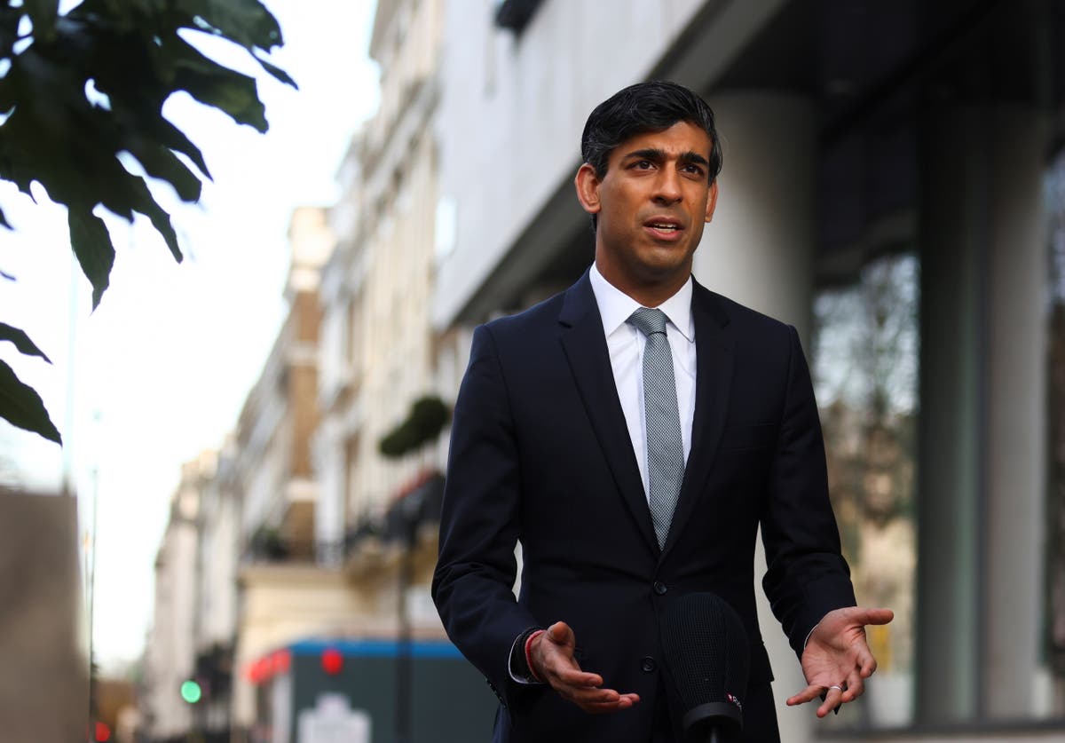 ‘Sobering’ news on UK economy to come in spending review, Rishi Sunak warns