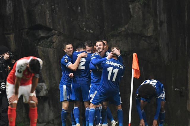 <p>Leicester players celebrate their last-gasp draw</p>