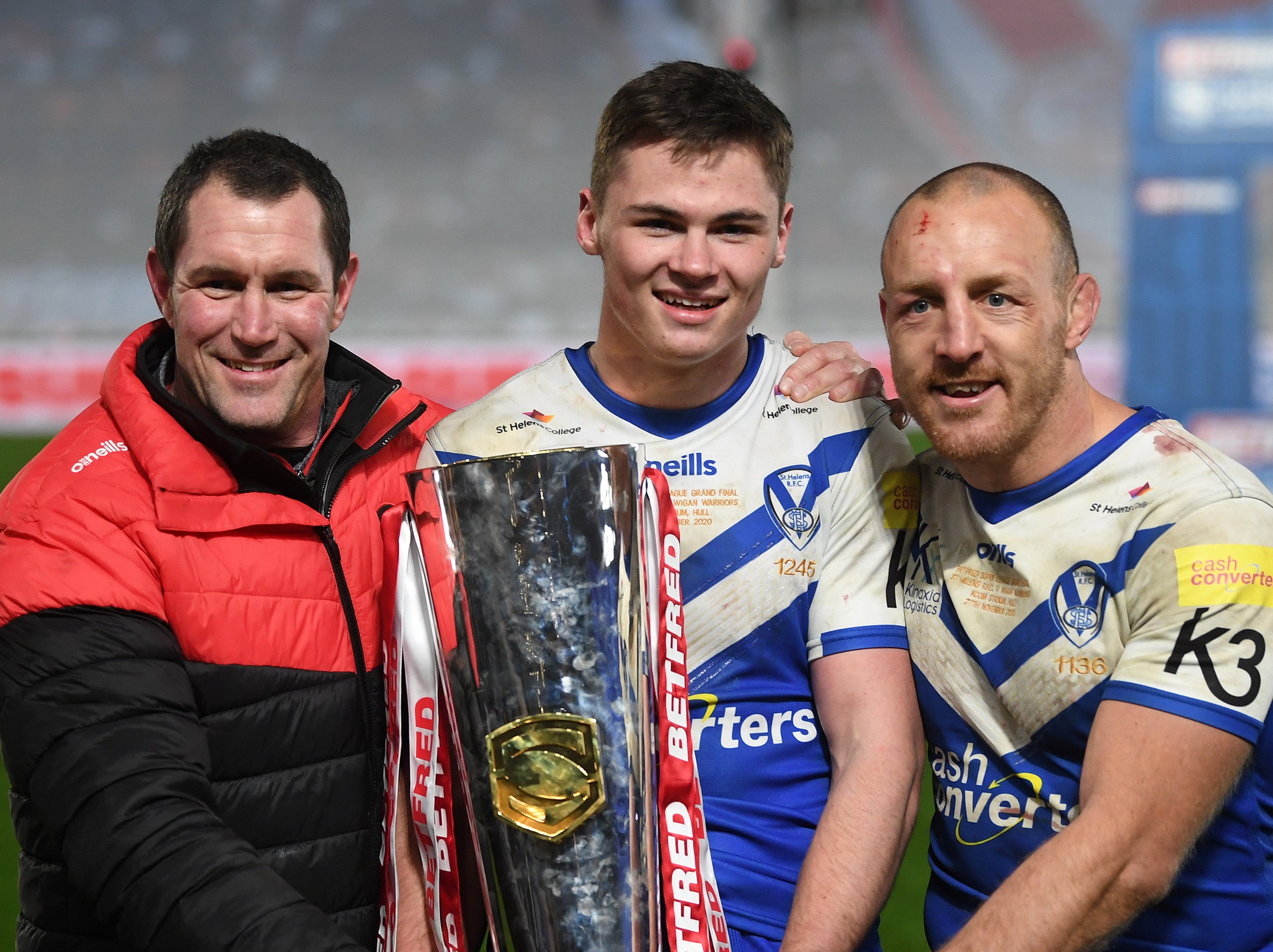 Jack Welsby (centre), 19, scored a try at the last possible moment as St Helens beat Wigan