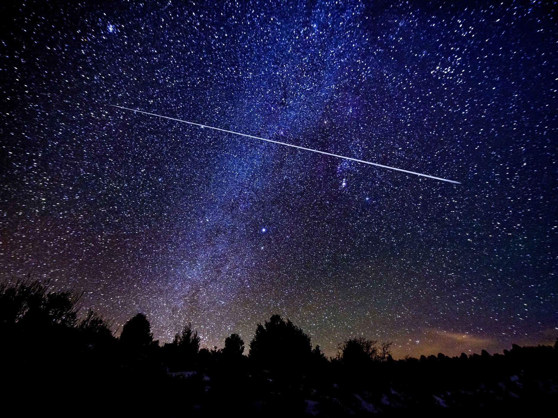 December 2020 will see two separate meteor showers in the night sky