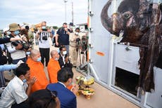 'World’s loneliest elephant' arrives safely in Cambodia