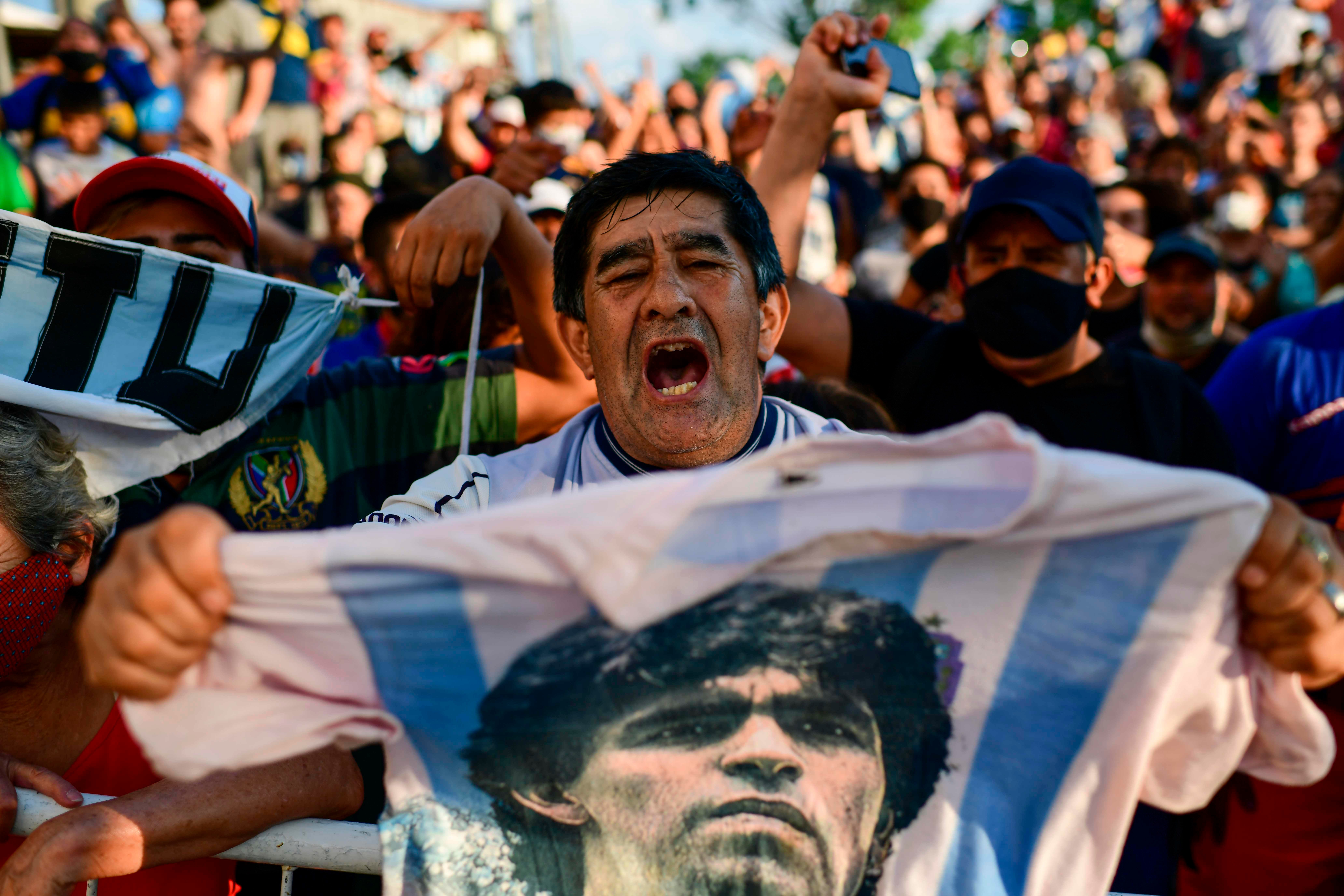 Football fans mourn the passing of Diego Maradona