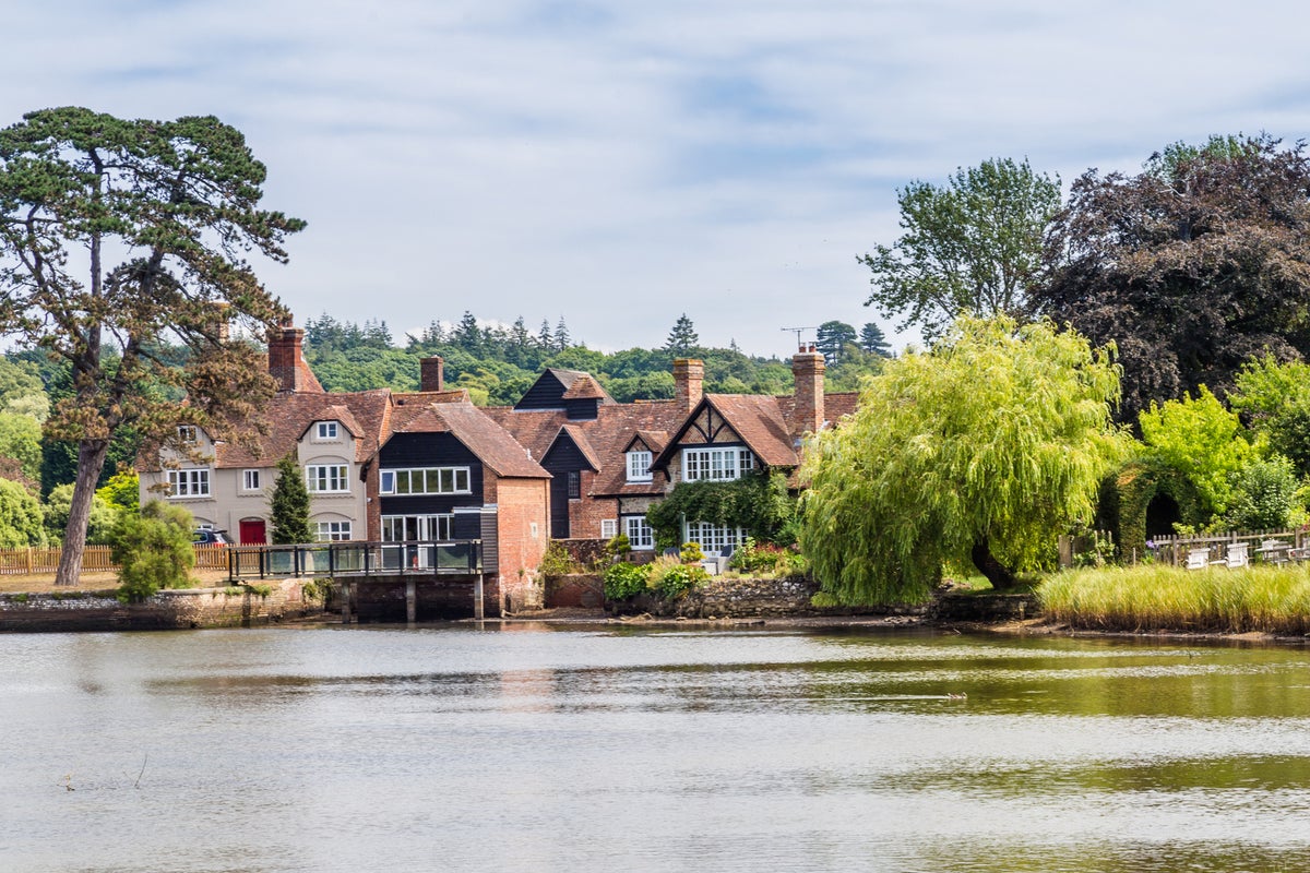 Residents of Britain’s most expensive village up in arms about car park near ancient woodland