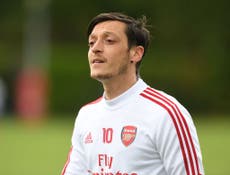 Morgan urges Arsenal to get rid of Ozil ‘as fast as possible’