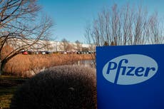 How will Pfizer vaccine be stored and transported at low temperatures?