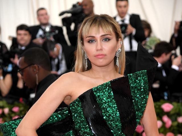 <p>Miley Cyrus</p>