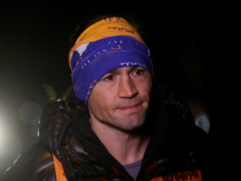 Kevin Sinfield raises more than &pound;1m with marathon challenge