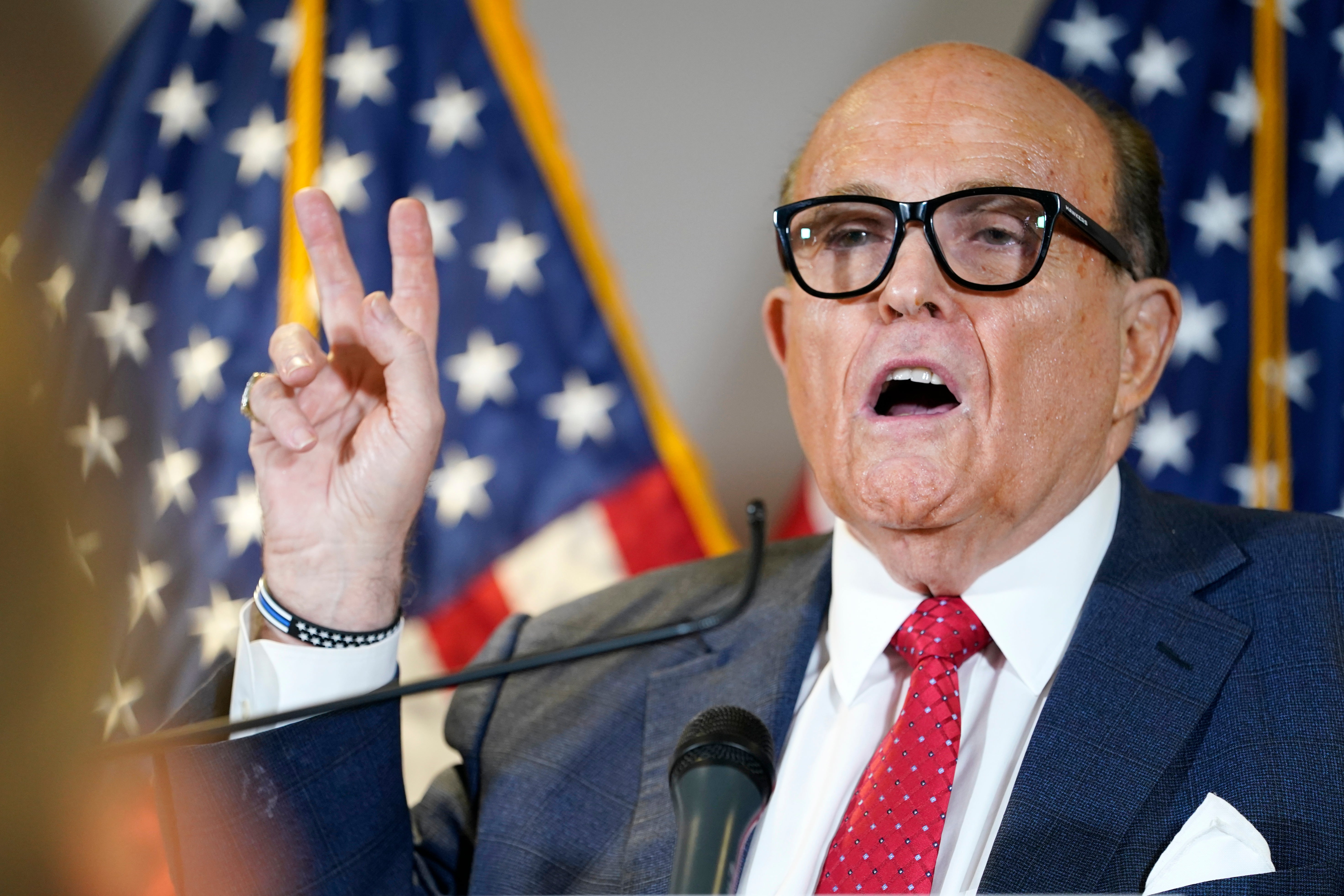 Rudolph giuliani press conference picture