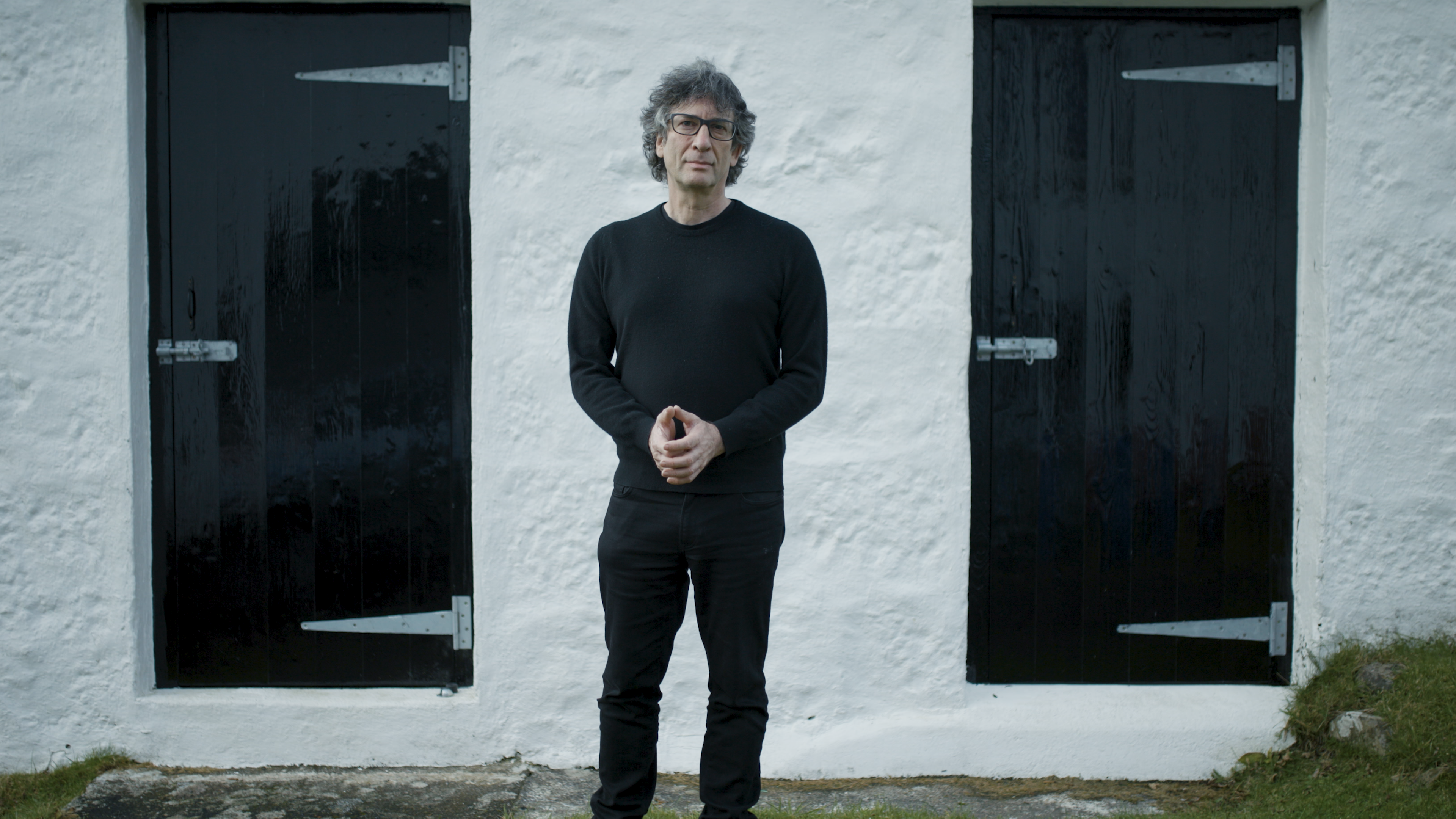 Neil Gaiman channels creativity into video to help refugees in Lebanon as &lsquo;extreme poverty&rsquo; hits record high