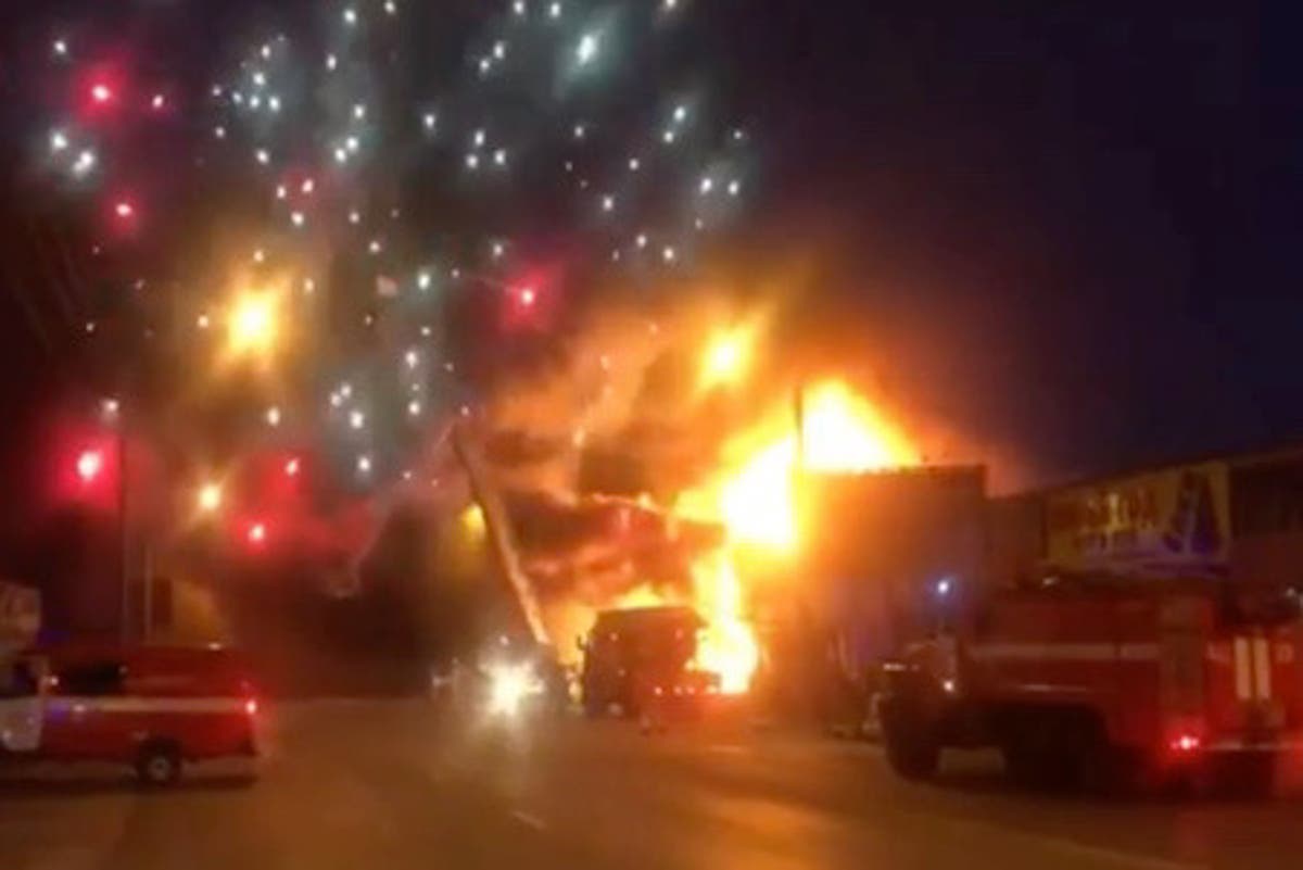 Firefighters tackle huge blaze at Russian firework factory | The ...