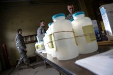 Michigan will borrow $600M for Flint water settlement