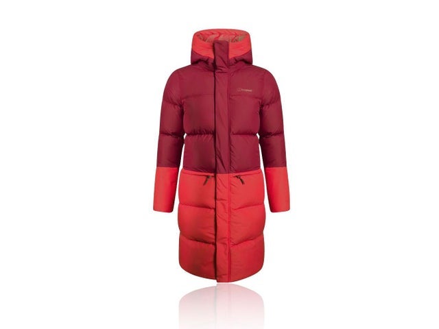 Keep cosy with this stylish &nbsp;goose-down jacket