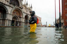 High tide floods Venice as dike-on-demand wasn't activated