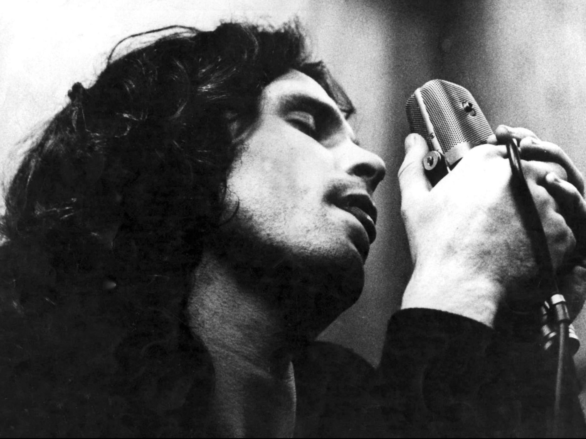 Jim Morrison performing in 1968