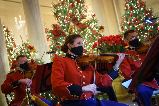 The Christmas traditions at the White House 